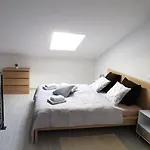 Sandy - 1st Row At Sea Apartament