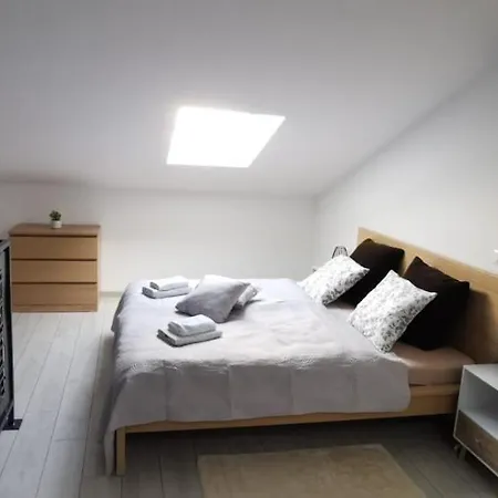 Sandy - 1st Row At Sea Apartment